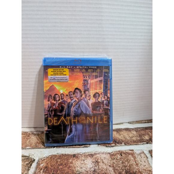 Death on the Nile BluRay Blu Ray DVD + Digital Code Hal Gadot Armie Hammer Movie - Picture 1 of 3